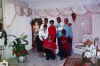 Christmas 2001 at Evelyn's.jpg (410363 bytes)